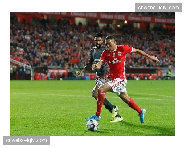 从青训到金靴：维尼修斯式崛起路径在英超的复制可能性分析